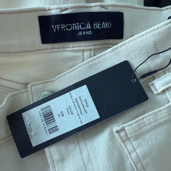 VERONICA BEARD Beverly Patch-Pocket Skinny Flare Jeans in Ecru - Picture 10 of 10